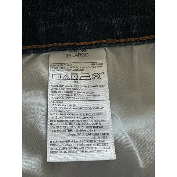 Old Navy Original Mid-Rise Tall Jeans - Picture 6 of 6